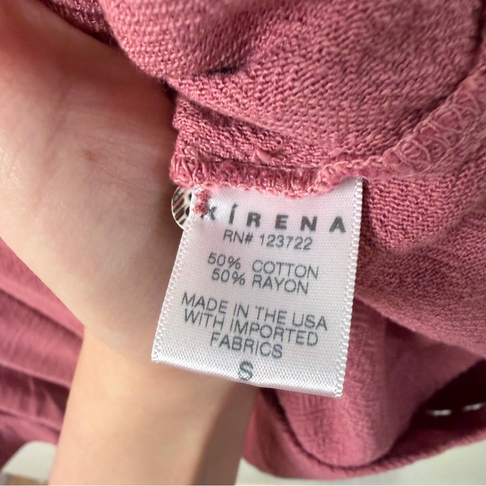XiRena Jo Button Down Shirt Size Small - Picture 5 of 6
